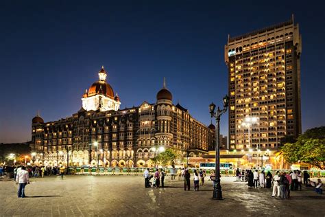 Reasons Mumbai is Known as 'The City Of Dreams' .